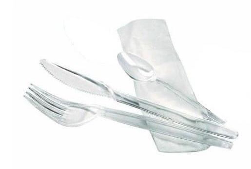 Kit couverts 4/1 cuiller+couteau+fourchette+serviette 18 cm cristal réutilisable x250 pièces