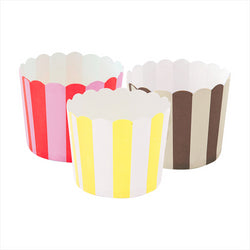MUFFIN CUP Ø 6x5 CM ASSORTI CARTON - vendu par 2400 unités (Prix unitaire = 0,035 euros)